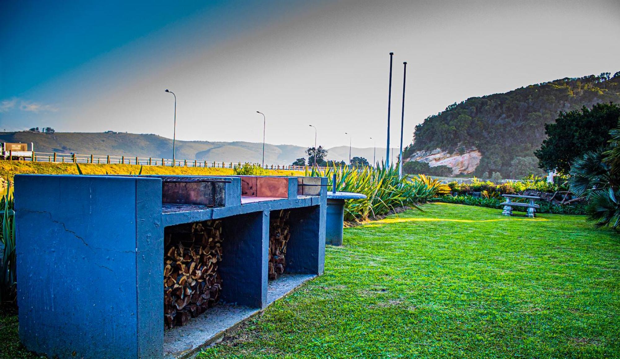 On The Estuary Hotel Knysna Exterior photo